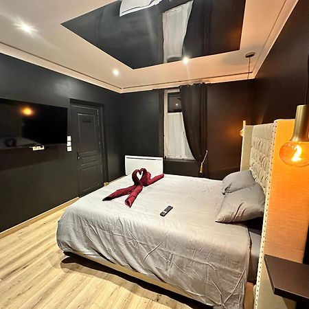 Dark Room Blois - Love Room Saint-Gervais-la-Foret Exterior photo